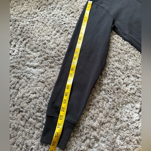 Carhartt Men’s 1/4 Zip Black Pullover Sweater - Size M - Picture 9 of 10